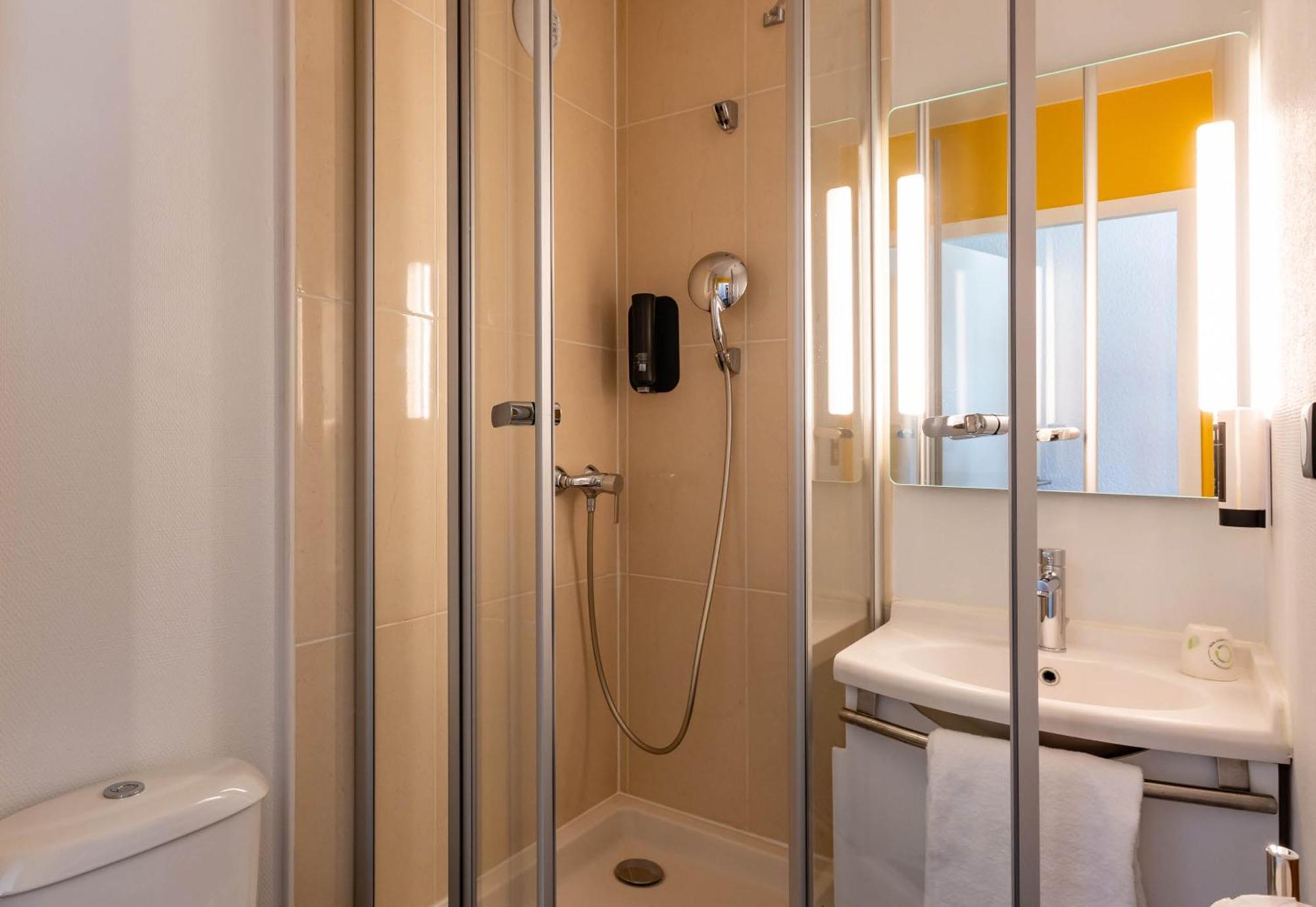 B&B Hotel Grenoble Centre Verlaine Eksteriør bilde