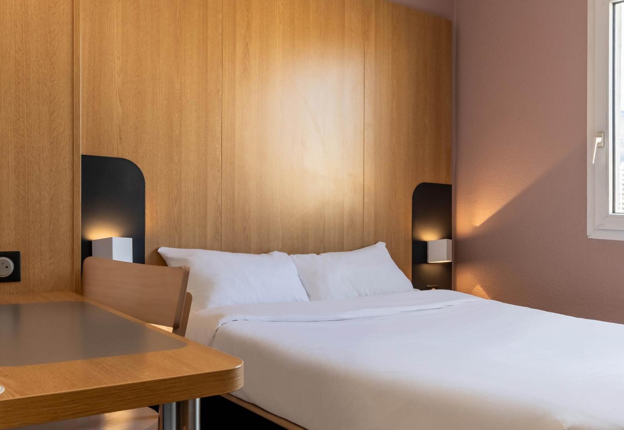 B&B Hotel Grenoble Centre Verlaine Eksteriør bilde